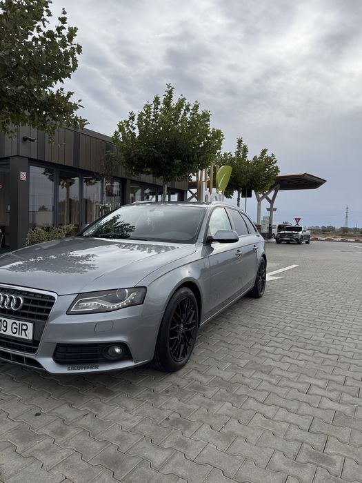 Vand Audi A4 an 2010 automat