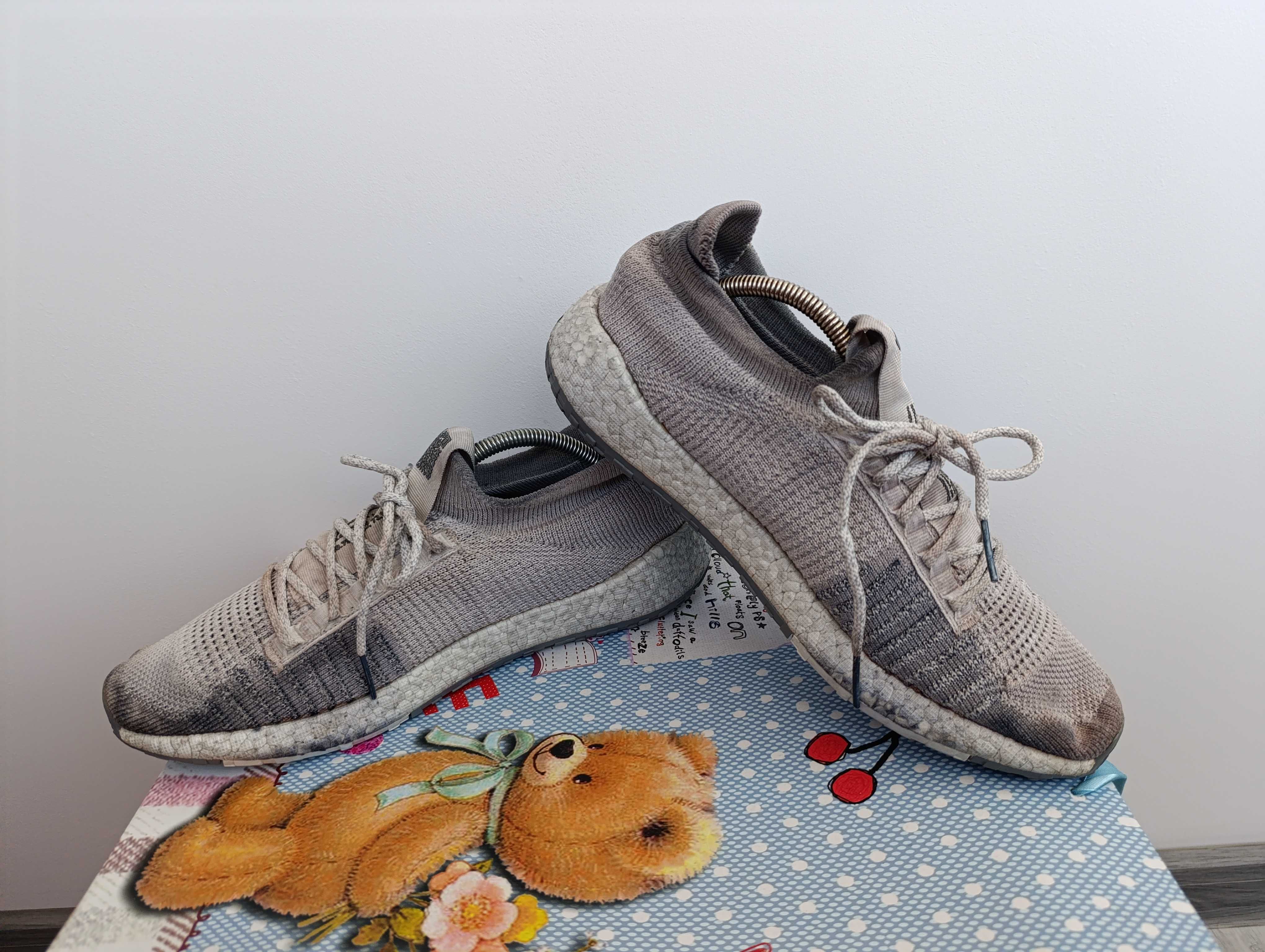 ''Adidas Pulseboost HD''оригинални маратонки 45 номер