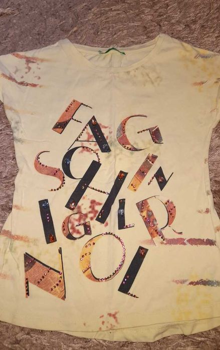 Две детски тениски -7- 8г., почти нови, 2 лв. за брой