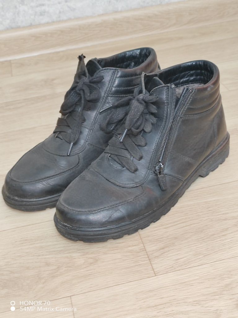 Туфли и сапоги зимнего сезона, размер 38, хорошего качества