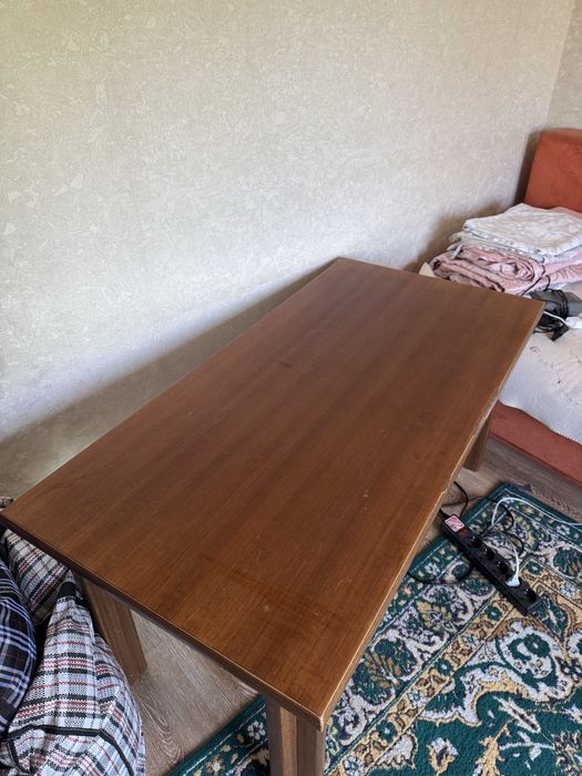 Журнальный столик