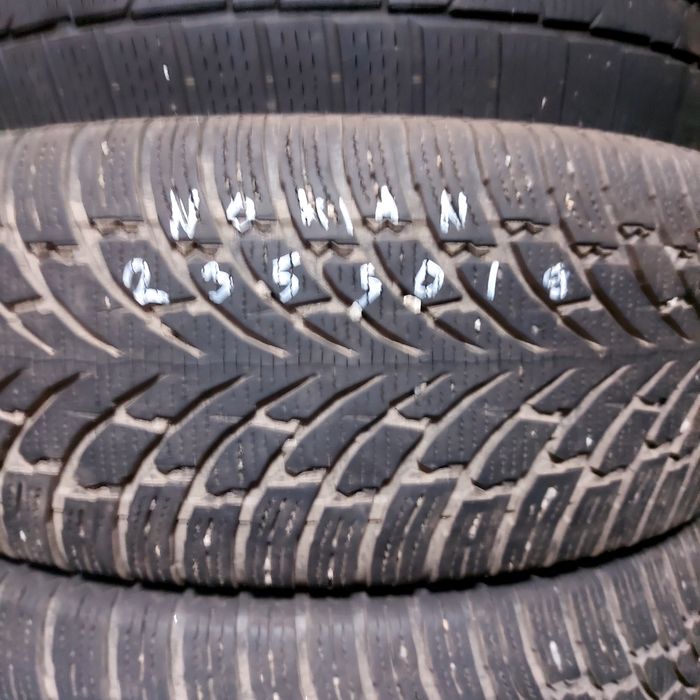 235/50/19"Nokian 4бр.гуми