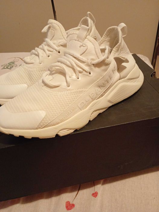 Adidași ușorii și comozi nr.38,5