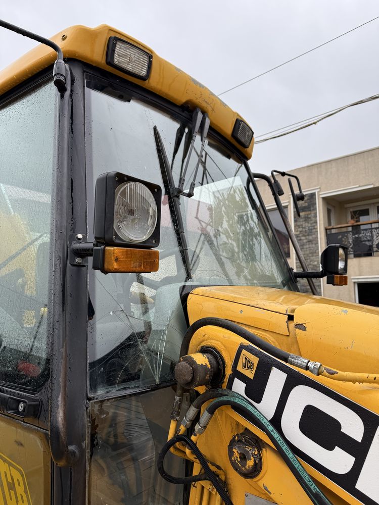 Buldoexcavator Jcb 4CX
