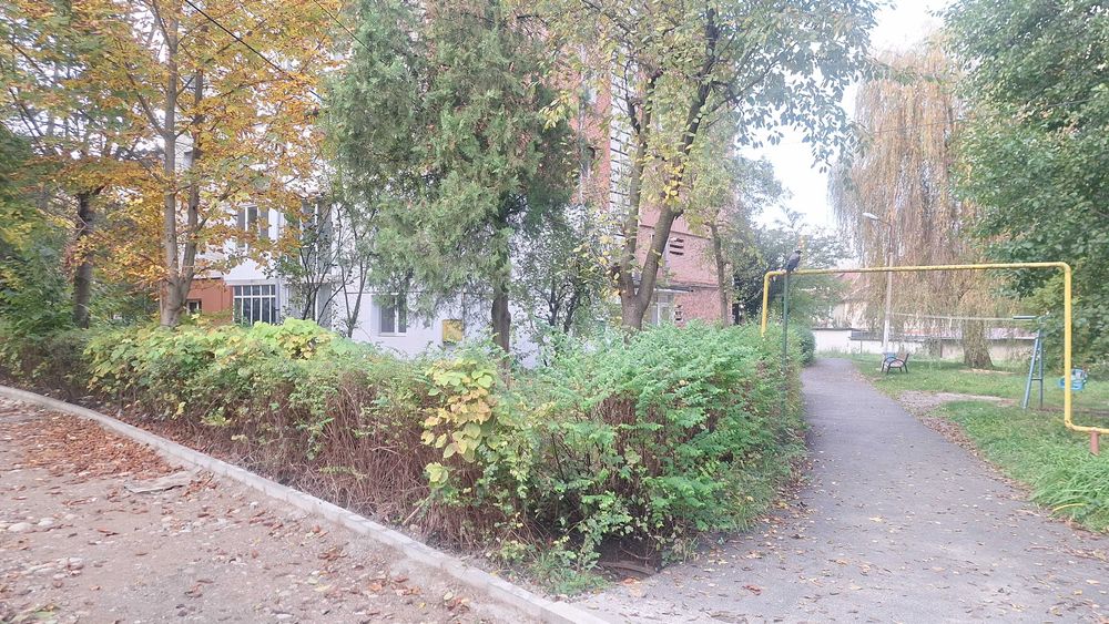 Apartament 2 camere Petroșani • Renovat • Mobilat • Centrală proprie •