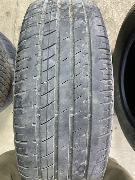 На 16 205/65. По 1 штуки в нал