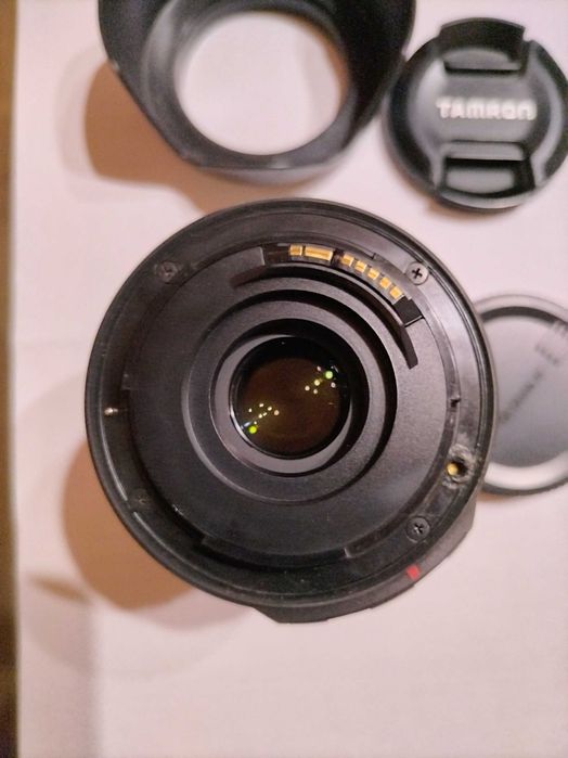 Обектив Tamron 18-200