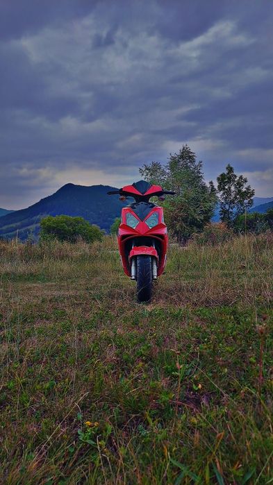 Dezmembrez scuter sachs 80cc