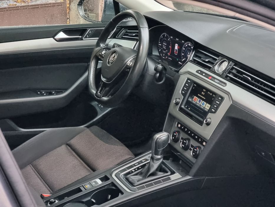 VW Passat B8 2.0 TDI 150 CP / DSG / 2017 / 100.000 KM REALI / ISTORIC!