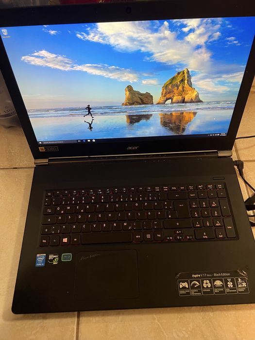 Laptop Acer i5 windos 10 instalat