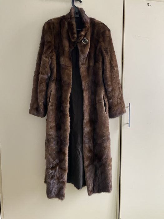 Шубв норуовая б/у продам, 44/48 р.