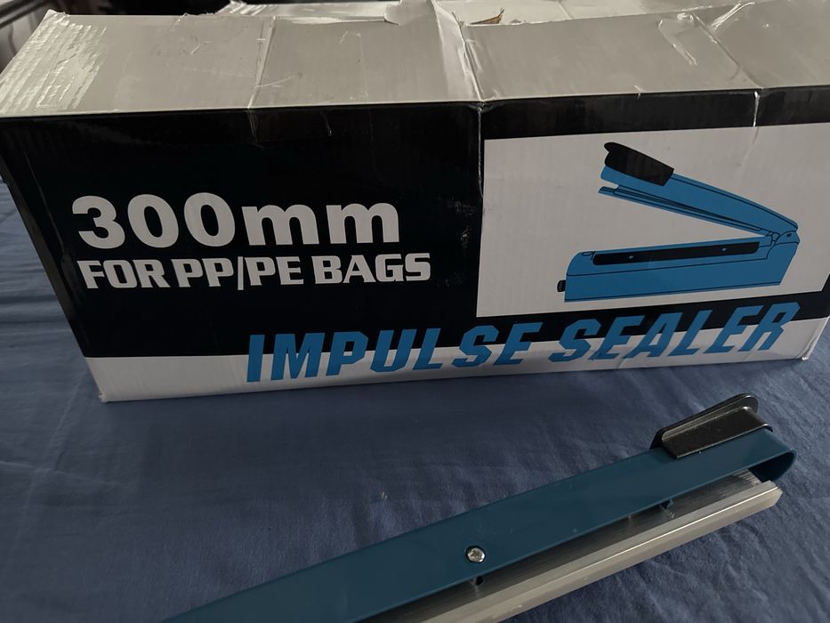 Aparat de sigilat pungi