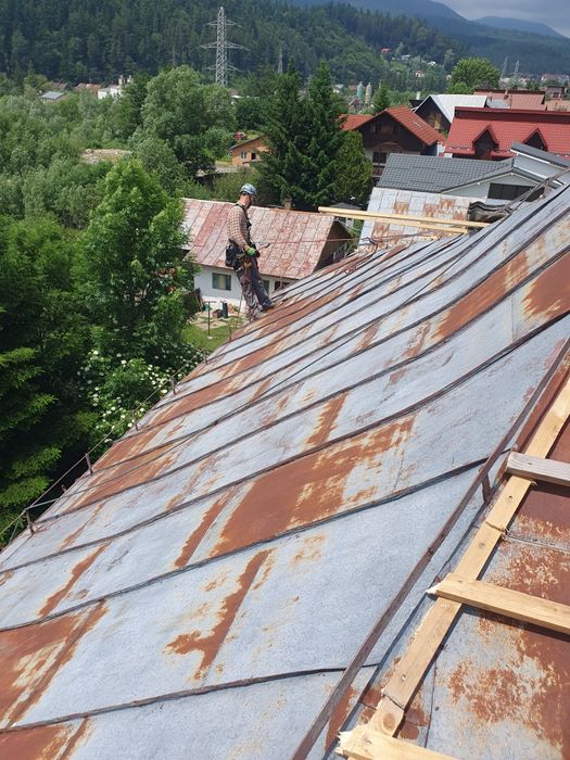 Montaj acoperisuri reparatii acoperisuri