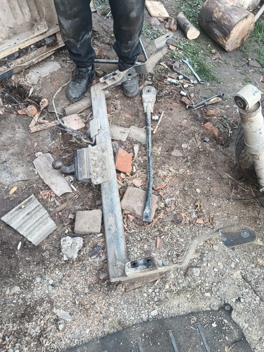 Cârlig remorcare opel vivaro  2005