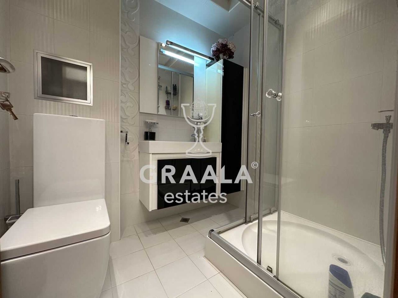 Продава се Тристаен апартамент в София, Манастирски ливади - 96 кв.м за 3065 €/кв.м - Снимка #9