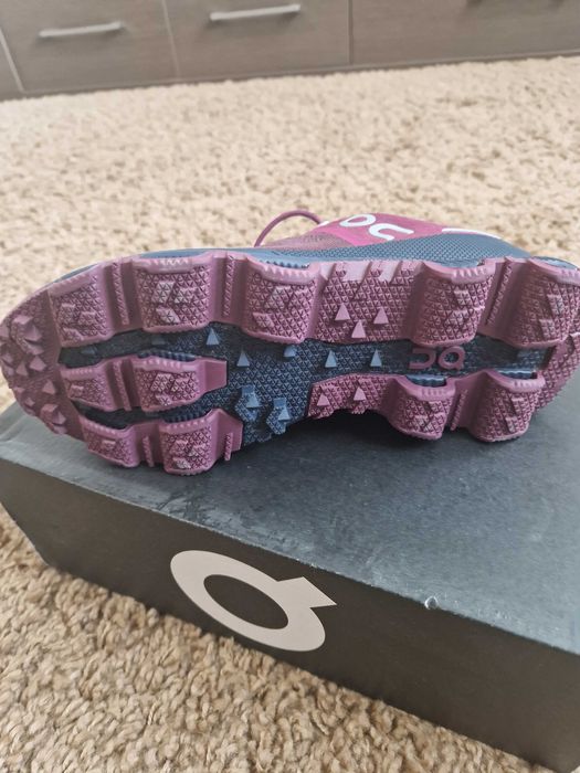 On Cloud, noi, trail/ trekking mar 38