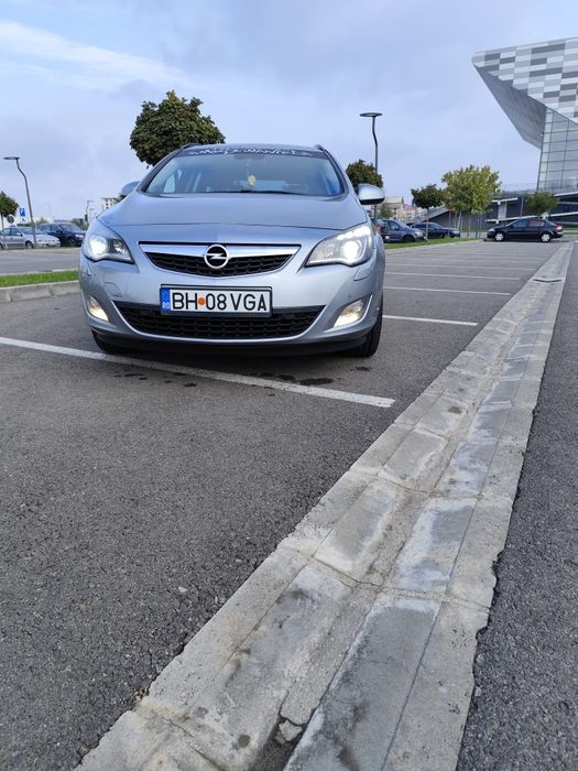 Opel astra J 2.0 diezel 165 cai