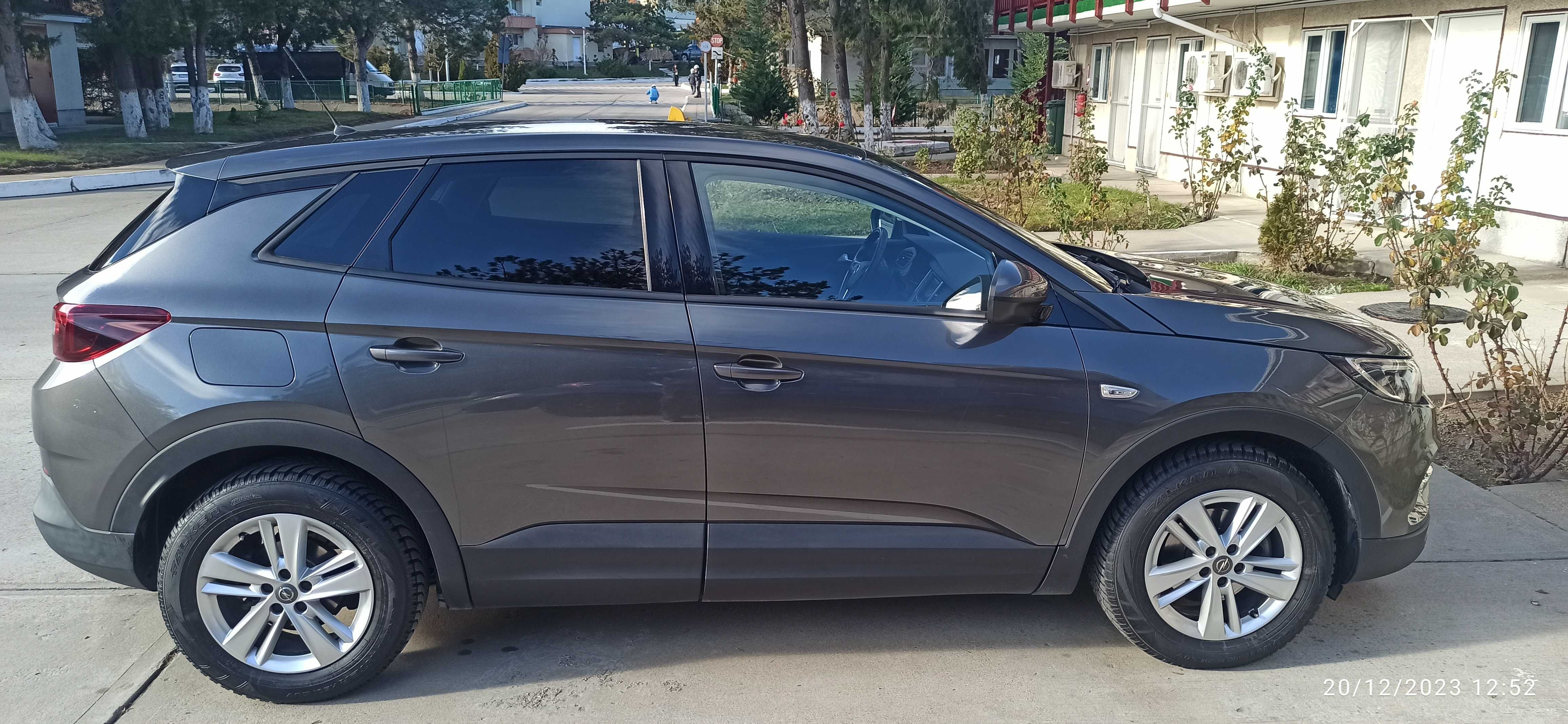 Opel Grandland X 5 uși 1.2 130CP Enjoy