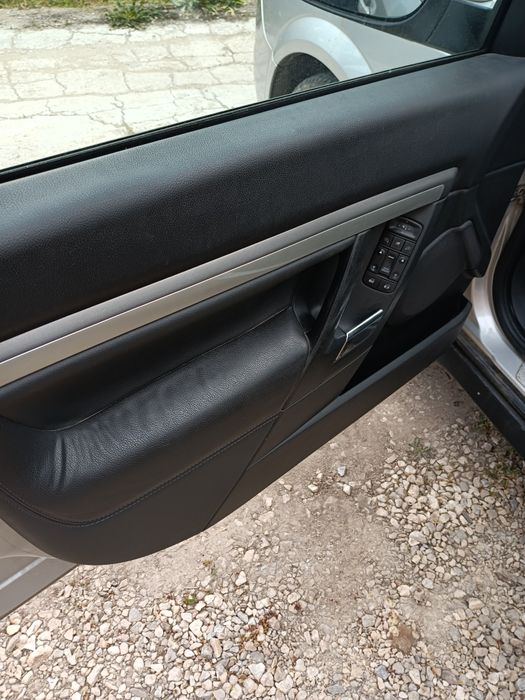 Вектра Ц на части