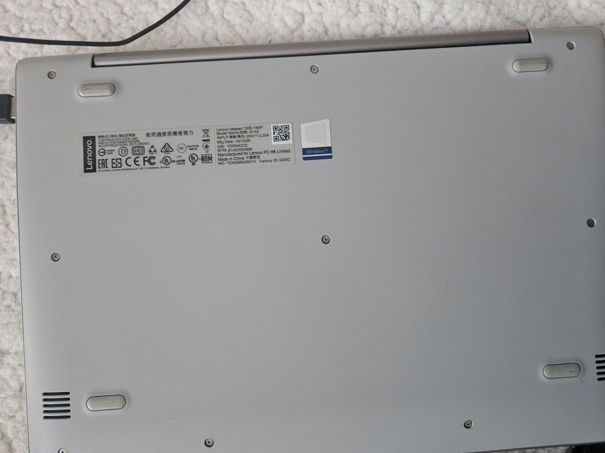 Продавам лаптоп  lenovo