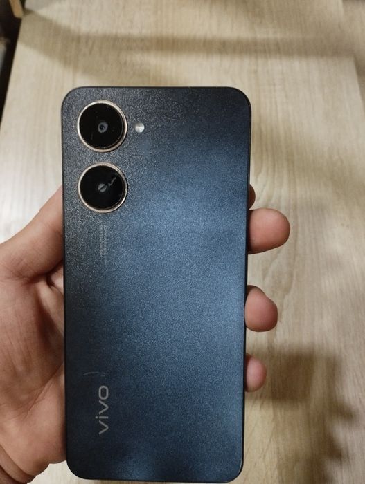 Vivo y03 srochno sotiladi