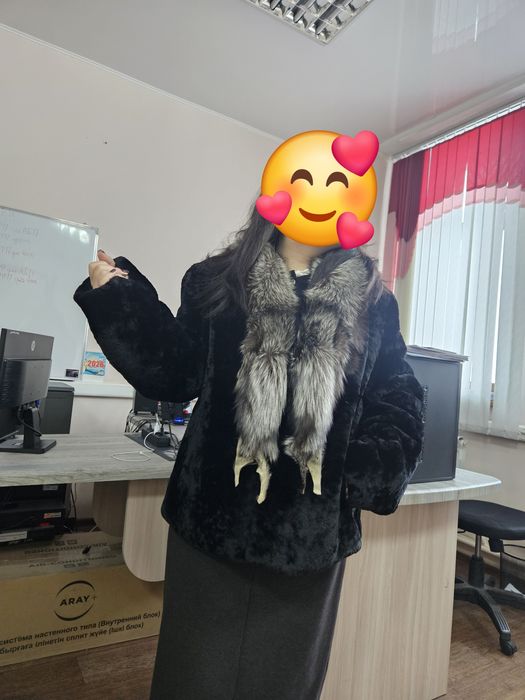 Шуба из мутона. Шикарный воротник из чернобурки