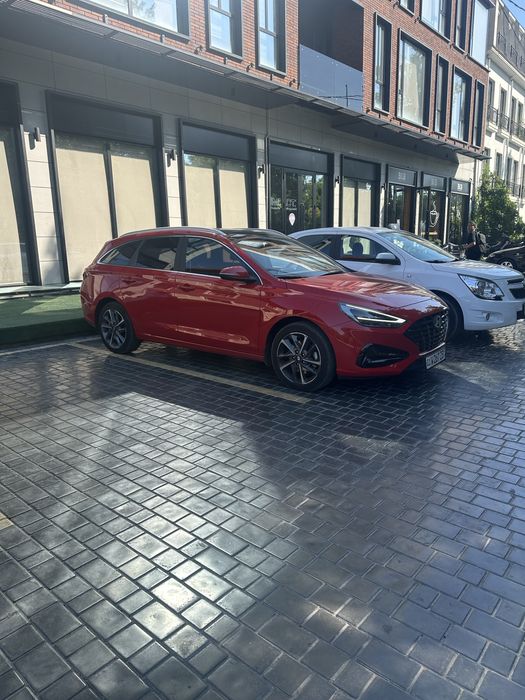 Продаю Hyundai i30 состояние отличное