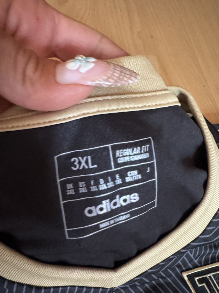 Страхотна черна оригинална тениска ADIDAS ! 3XL