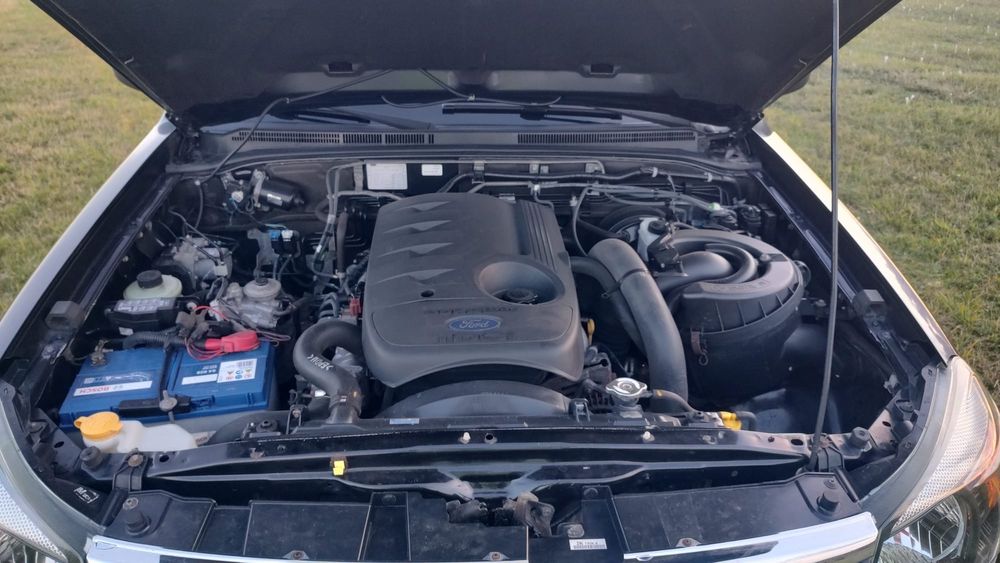 Vând Ford Ranger fără rugină!Import Germania.Un sigur proprietar!!