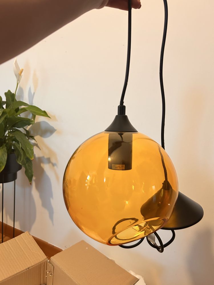 Pendul Nido sticla portocalie 2 bucati disponibile