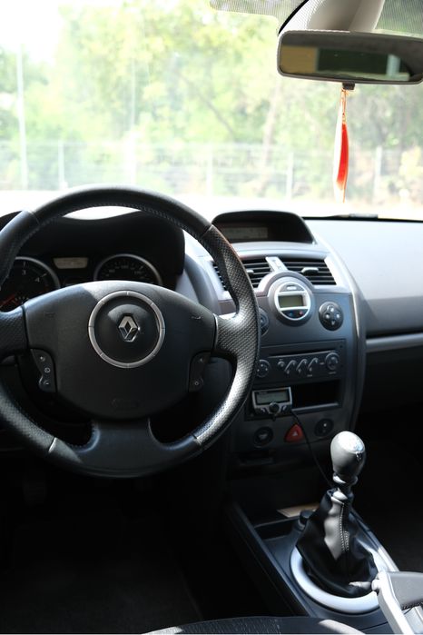 Рено Меган 1.9 131кс