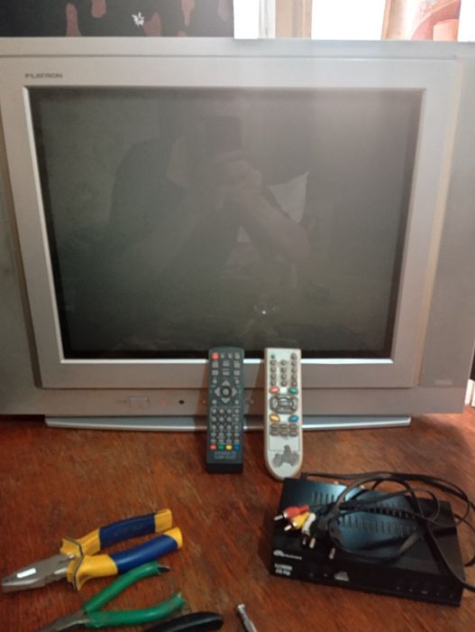 Продам телевизор