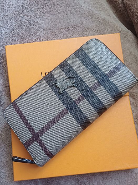 Продам кошелёк Burberry
