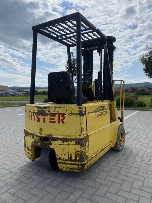 De vanzare sau de inchiriat stivuitor electric