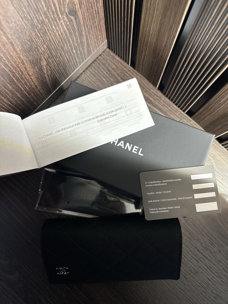 Слънчеви очила Chanel