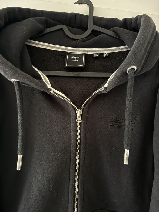 Съичъри, худита, Superdry, Volcom, S-L