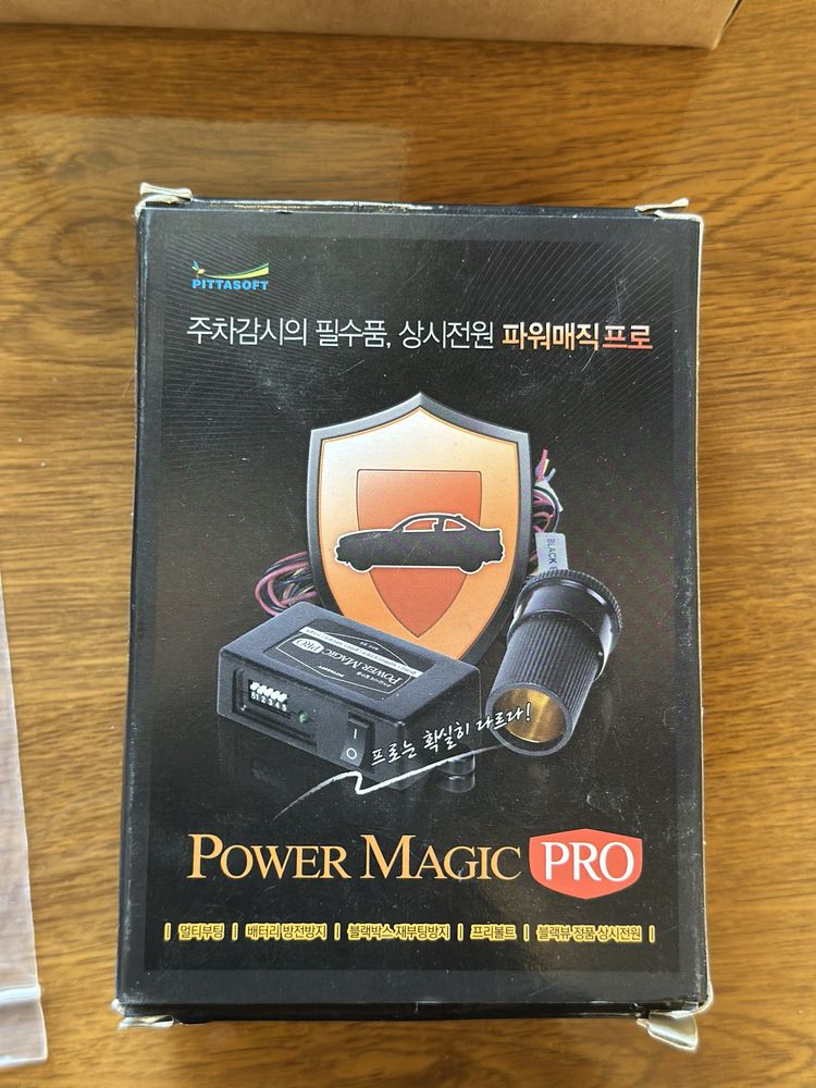Продам видеорегистратор Blackvue 970x