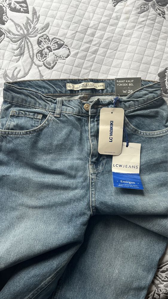 Новые джинсы Mom 36 размер (42 ро)