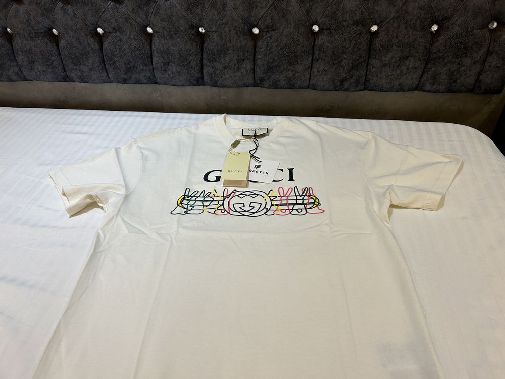 Vand tricou gucci