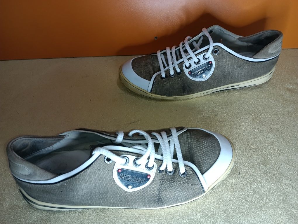 Moschino Rare N 46 - 59 лв