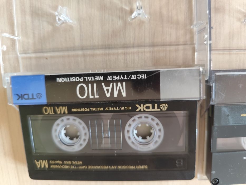 Casete Crom și Metal