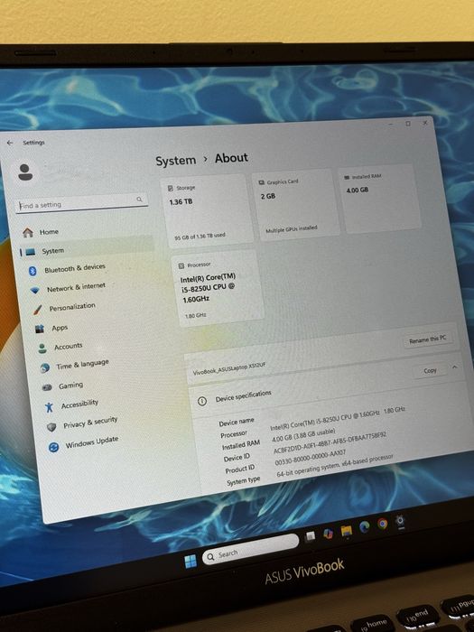 Laptop Asus Vivobook i5