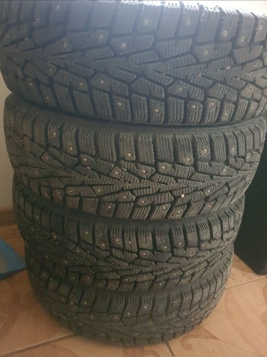 Продам шины шипы R 14