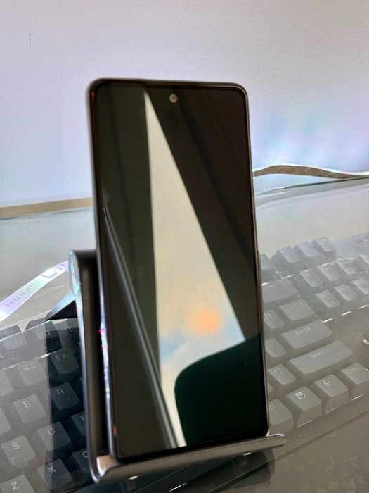 Samsung A52s 5G, 128GB, black, dual sim – ca nou, cutie + încărcător