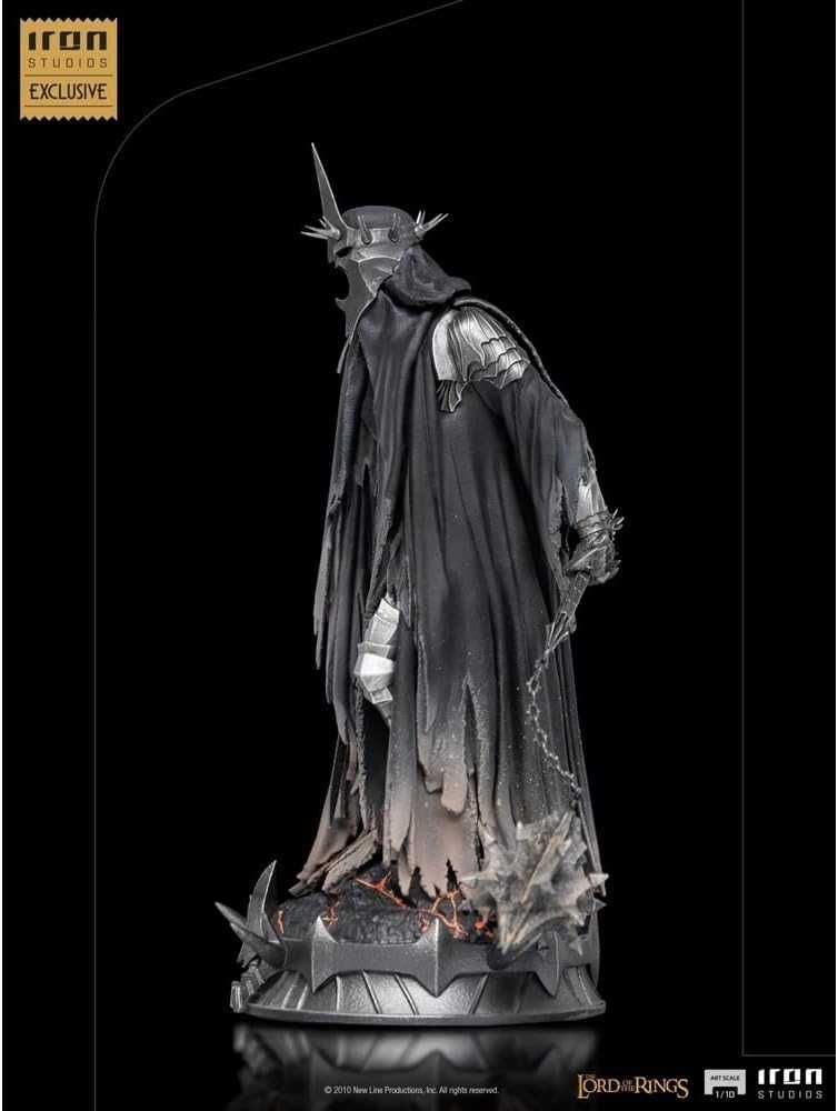 Статуетка на Witch King of Angmar от Lord of the Rings лицензирана