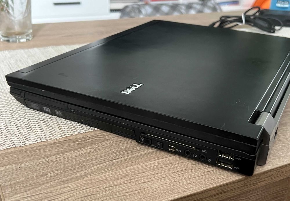 Laptop Dell Latitude E6500 fără HDD RAM baterie încărcător funcțional