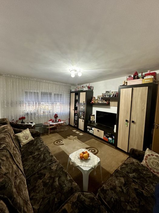 APARTAMENT 3 Camere 2 Bai Decomandat 2 Locuri de parcare