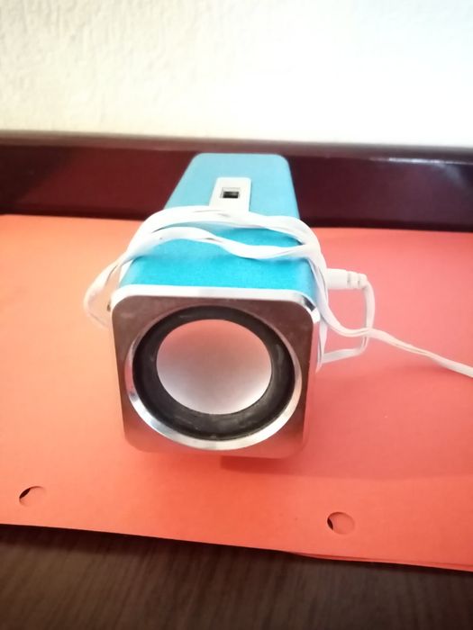 Vând aparat de radio stereo Orion