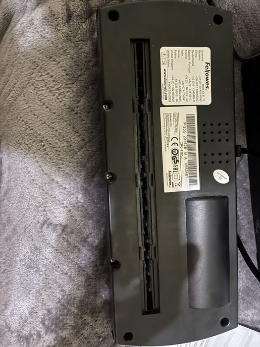 Distrugator documente Fellowes P-255