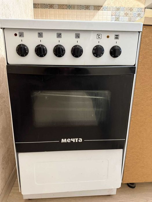 Продам плиту электрическую 15 000 тг.